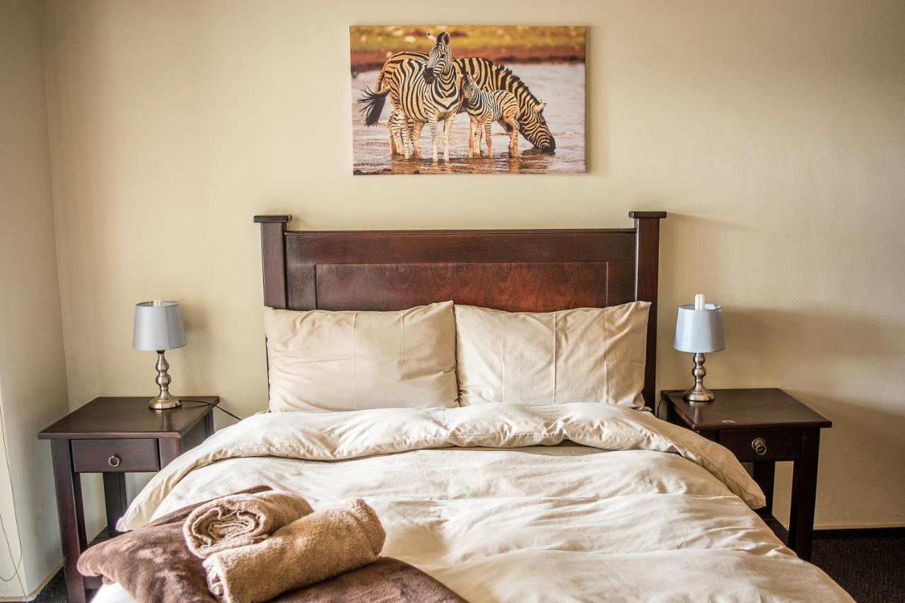 Sea View Bliss Guesthouse With Self Catering Свакопмунд Екстер'єр фото