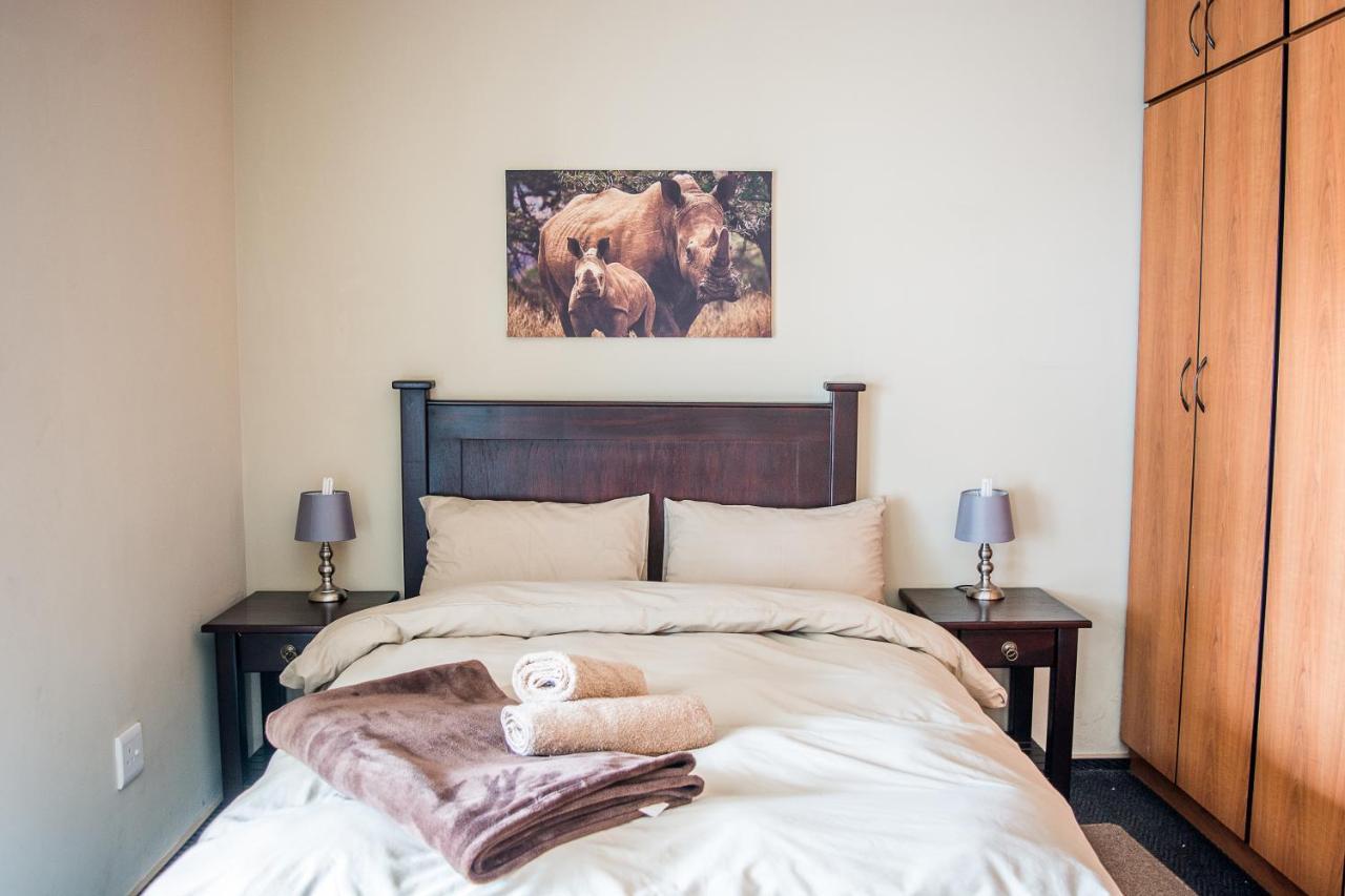 Sea View Bliss Guesthouse With Self Catering Свакопмунд Екстер'єр фото