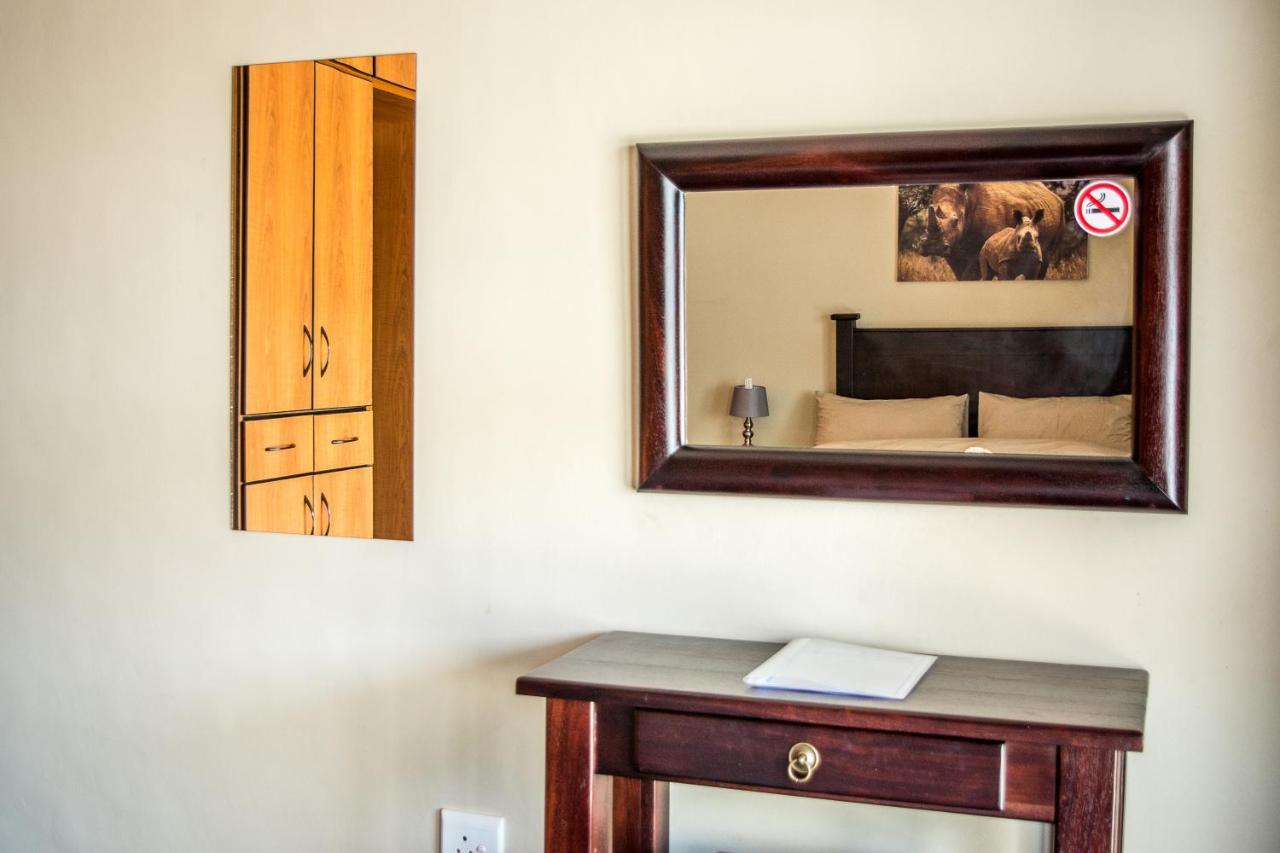 Sea View Bliss Guesthouse With Self Catering Свакопмунд Екстер'єр фото