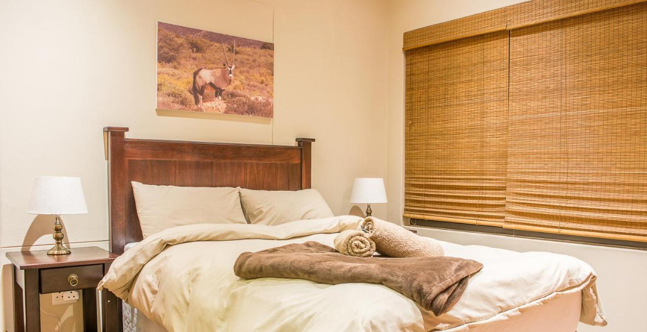 Sea View Bliss Guesthouse With Self Catering Свакопмунд Екстер'єр фото