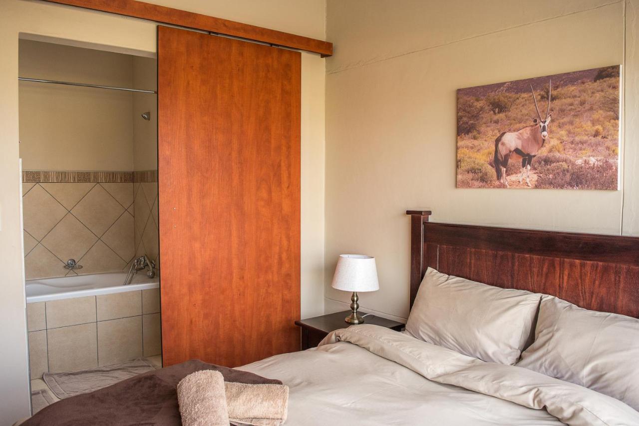 Sea View Bliss Guesthouse With Self Catering Свакопмунд Екстер'єр фото